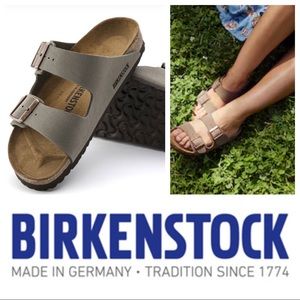 Excellent condition Arizona Birko-Flor Nubuck Stone Sandals